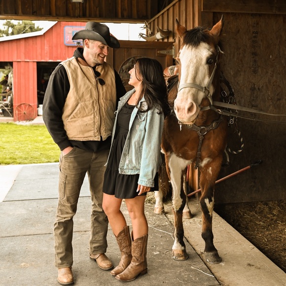 Meet your Posher, Alexa - Picture 1 of 2